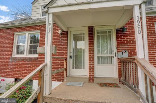 3988 Williams St, Harrisburg, PA 17109-2636