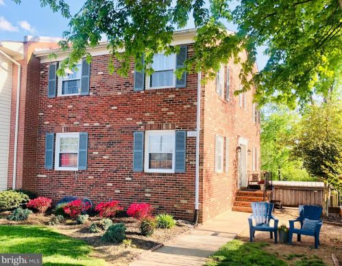141 Davis Ave, Leesburg, VA 20175-3405