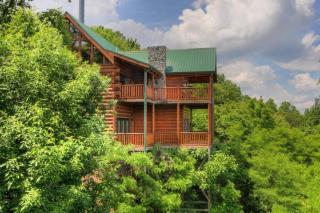 3209 Engle Town Rd, Pigeon Forge, TN 37862-7776