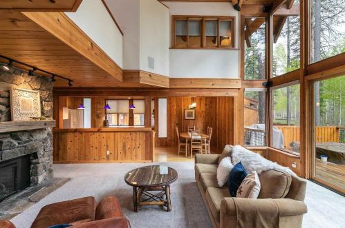 820 Beaver Pond, Truckee CA  96161-4200 exterior