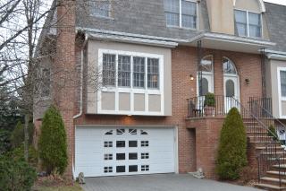 110 Stonegate Trl, Cresskill, NJ 07626-2424