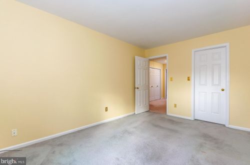 14 Hanover Ct, Princeton NJ  08540-7066 exterior