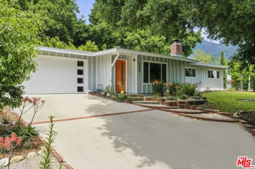 1060 Hollygrove Ln, Altadena, CA 91001-3740