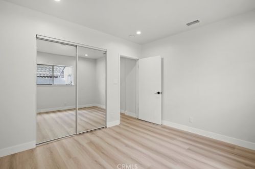 1710 Glenwood Rd, Glendale CA  91201-1812 exterior