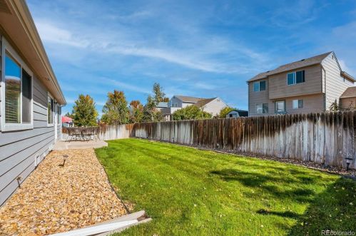 5224 Nepal Way, Aurora CO 80015-6441 exterior