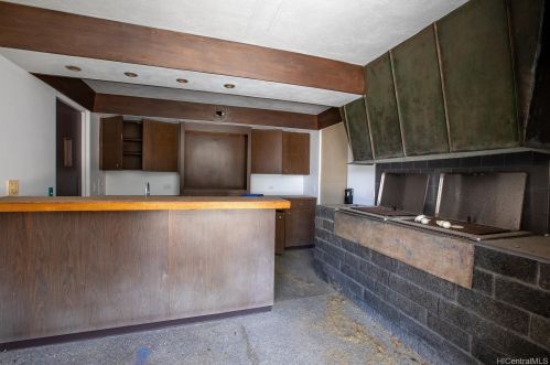 4383 Royal Pl, Honolulu HI  96816-4855 exterior