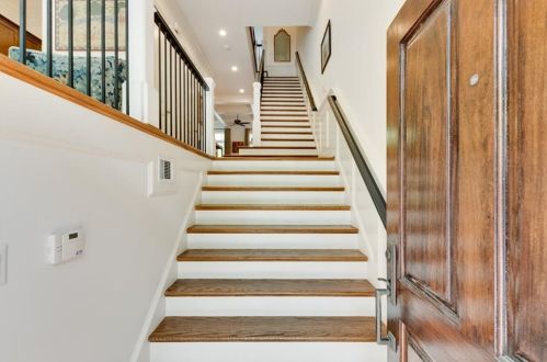 206 Montag Cir, Atlanta GA  30307-5504 exterior