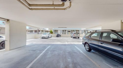 739 Hausten St, Honolulu HI  96826-3020 exterior