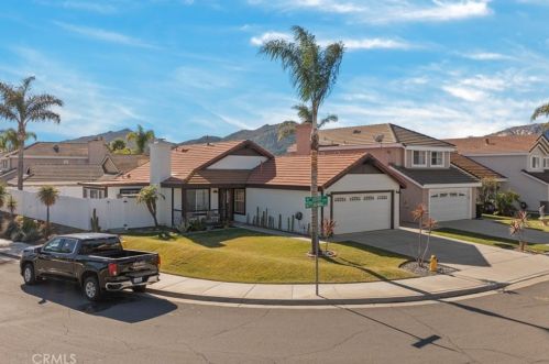31593 Calle Los Padres, Temecula, CA 92592-5818