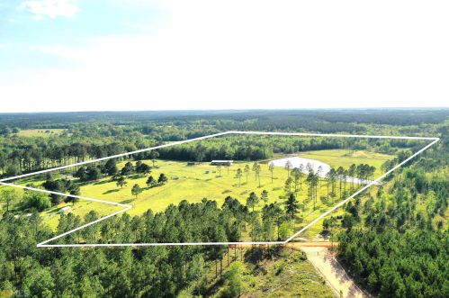 324 Flint Rd, Fitzgerald, GA 31750-7641