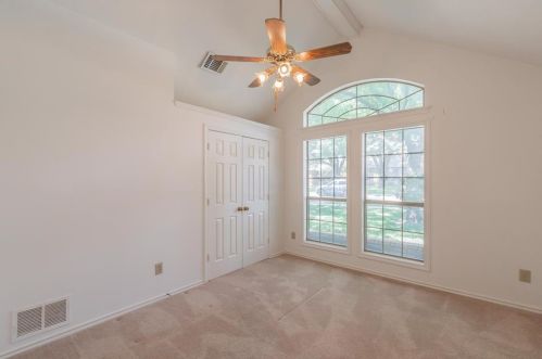 2102 Antibes Dr, Carrollton TX 75006-4327 exterior