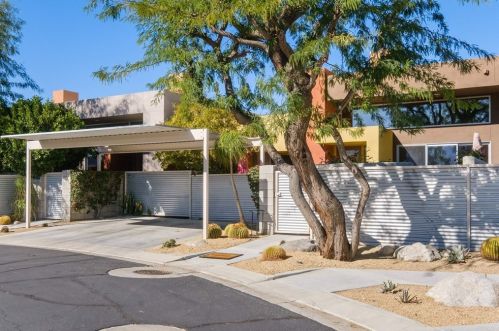 3518 Foothill Ave, Palm Springs, CA 92262-0415
