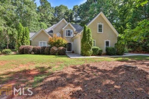120 Chapman Oak Dr, Newnan, GA 30265-3850