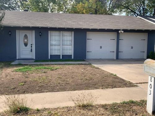 803 Buckingham Pl, Austin TX  78745-5549 exterior