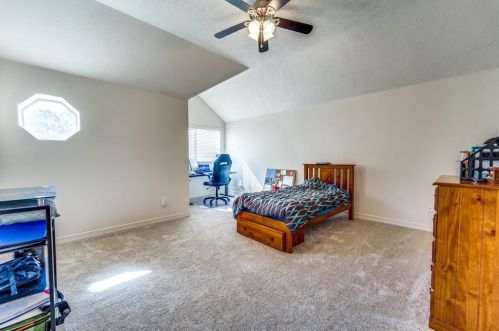 8981 Willow Spg Ln, Conroe TX  77302-3453 exterior