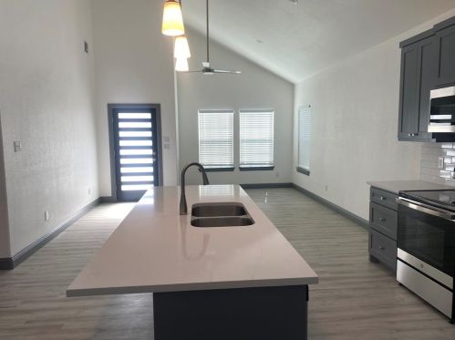 823 Arlington Ave, Fort Worth TX  76104-6035 exterior