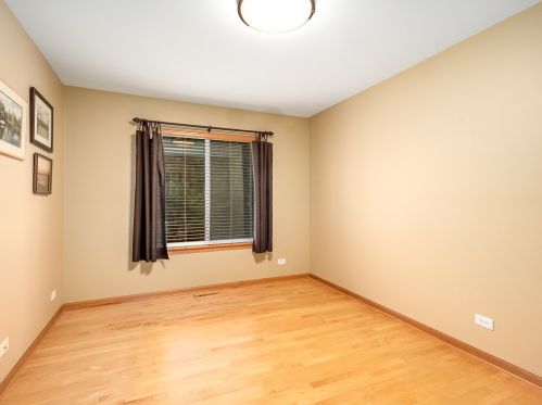 1088 Birchwood Dr, Pingree Grove IL  60140-9107 exterior