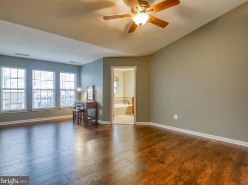 12 Payne St, Charles Town WV 25414-5536 exterior