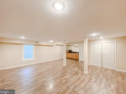 10056 Beacon Pond Ln, Springfield VA  22015-3746 exterior