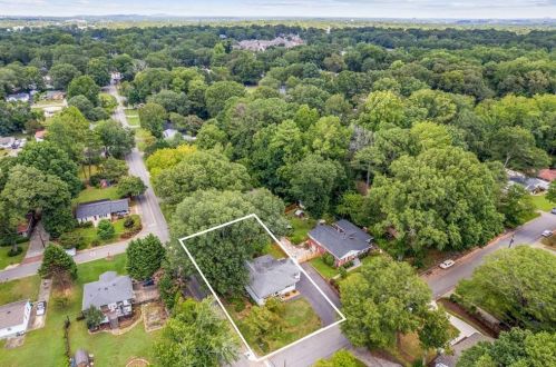 1061 Pinehurst Dr, Smyrna GA  30080-4356 exterior