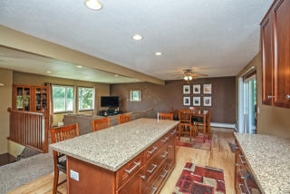 2012 Westview Dr, Hastings, MN 55033-3238