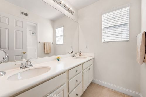 4256 Pondhill Ct, Riverside CA  92505-3464 exterior