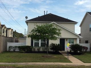 11711 Chanteloup Dr, Houston TX  77047-4433 exterior