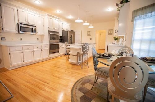 920 Forest Overlook Trl, Atlanta GA  30331-8307 exterior
