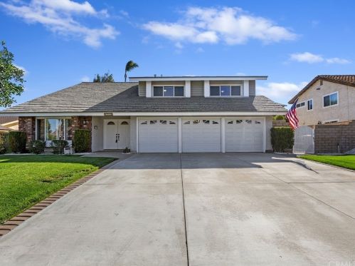 6718 Rycroft Dr, Riverside CA  92506-5315 exterior