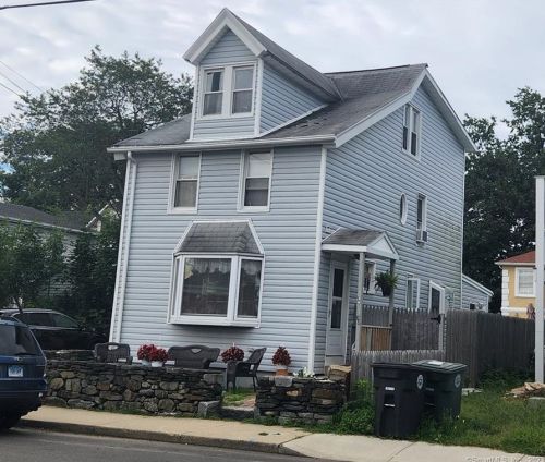 86 Naugatuck Ave, Milford, CT 06460-6036