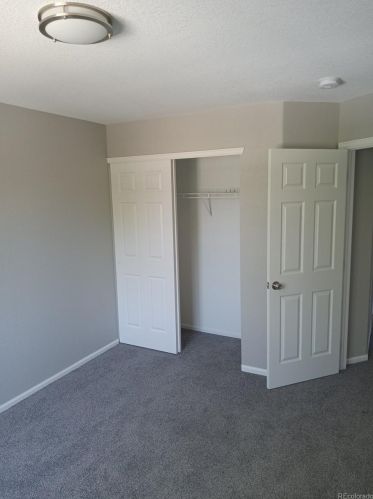 16486 Phillips Pl, Englewood CO 80112-4617 exterior