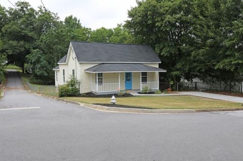 1595 Elm St, Conyers GA  30012-3715 exterior
