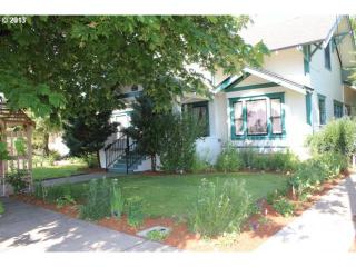 229 Washburn St, Brownsville, OR 97327-2011