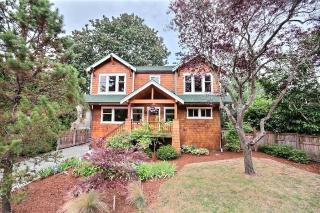 9510 7 Ave, Seattle WA  98117-2128 exterior