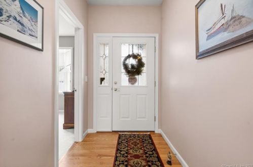 40 Wild Life Trl, Wapping, CT 06074-2079