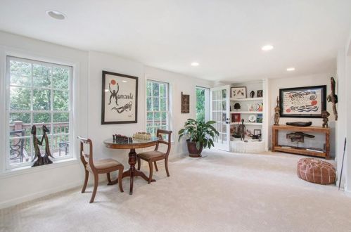 4142 Haverhill Dr, Atlanta GA  30342-3818 exterior
