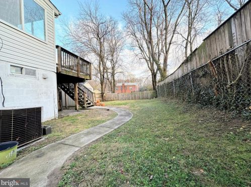 8455 12 Ave, Silver Spring MD 20903-3304 exterior