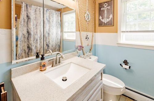 201 Fairlawn Dr, Torrington CT  06790-5809 exterior
