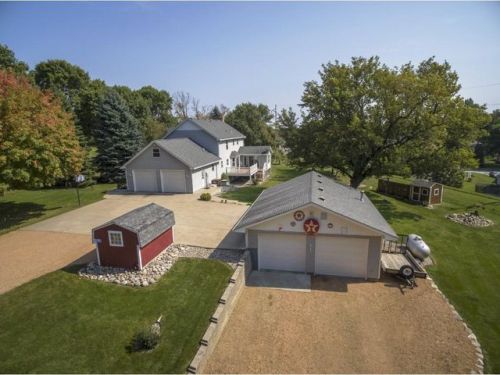1701 Waconia Pkwy, Minnetrista, MN 55387
