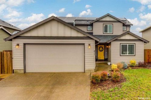 411 Vine Ave, Woodburn, OR 97071-5633