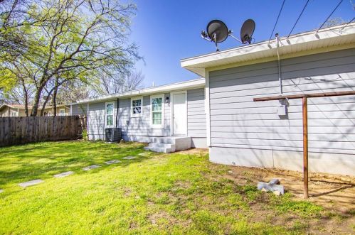 2504 Capri Dr, Fort Worth TX  76114-1725 exterior