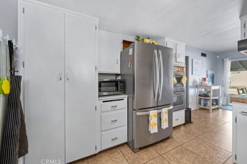 5065 Carlingford Ave, Riverside CA  92504-1737 exterior