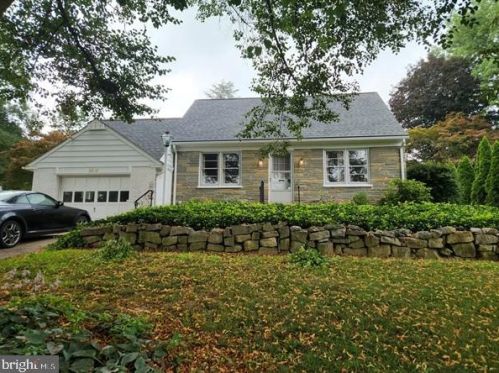 1410 Springside Dr, Lancaster, PA 17603-6319
