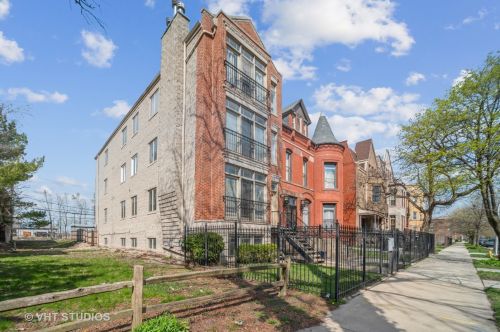 458 Oakwood Blvd, Chicago, IL 60653-2304