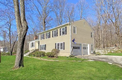 72 Longmeadows Rd, Wilton, CT 06897-1101