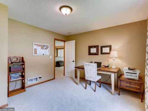 5493 Franklin Ave, Saint Paul MN  55110-2443 exterior