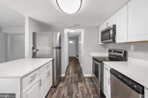 5484 Green Dory Ln, Columbia MD  21044-1912 exterior