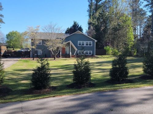 1758 Holmes Dr, Conyers GA  30094-4728 exterior