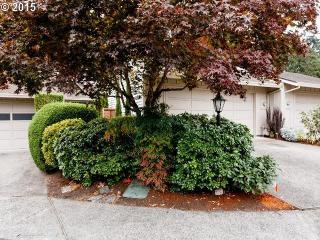 15985 Brentwood Ct, Portland, OR 97224-5687