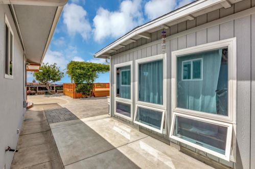 1924 Marineview Dr, San Leandro CA 94577-5315 exterior